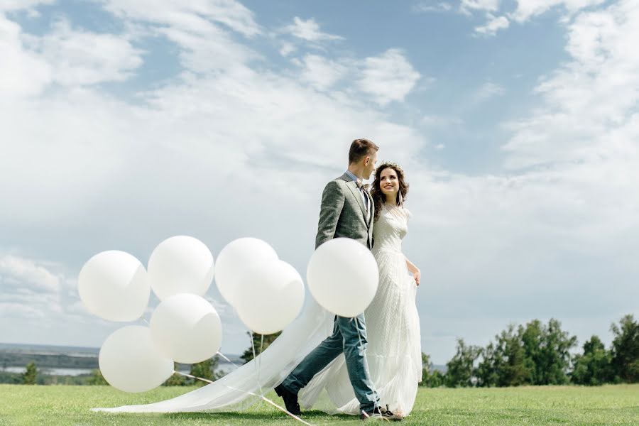 Fotógrafo de casamento Andrey Likhosherstov (photoamplua). Foto de 27 de abril 2017