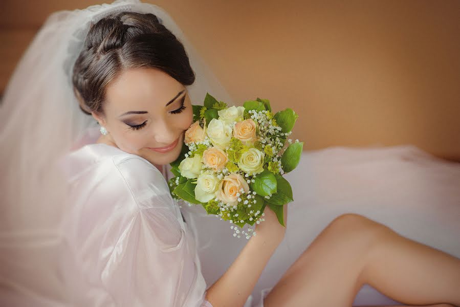 Wedding photographer Vera Minyaylenko (milialenko). Photo of 16 August 2014