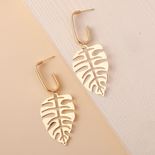 Title 3, Womens Personalized and Exaggerated Hollow Lea...