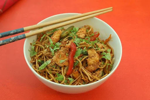 Tangra Egg Hakka Noodles