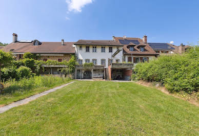 House with garden and terrace 2