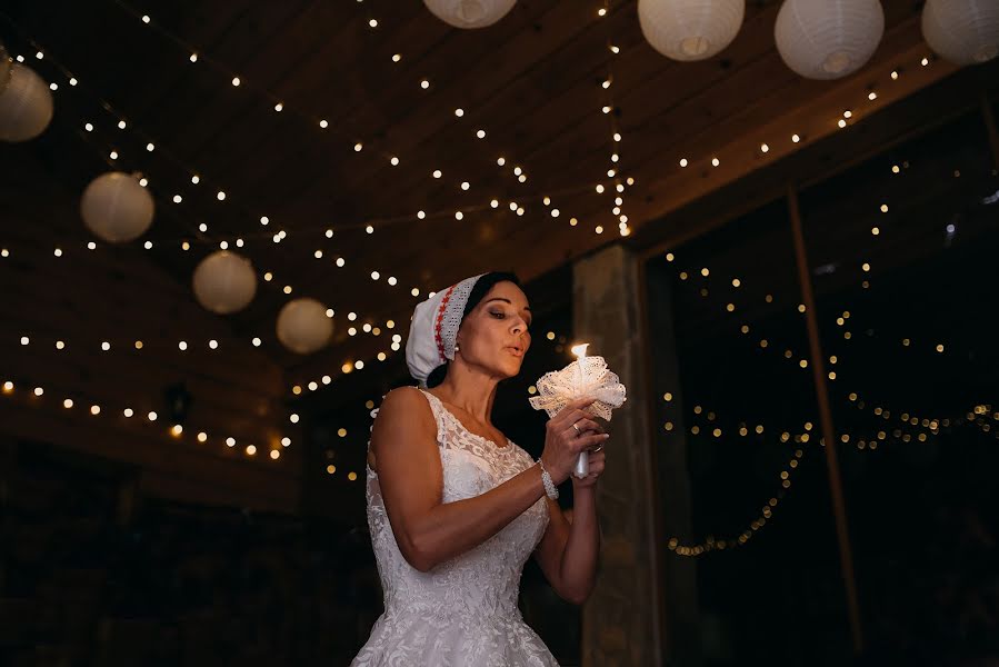 Fotógrafo de casamento Zuzana Alkas (damefotku). Foto de 30 de outubro 2019