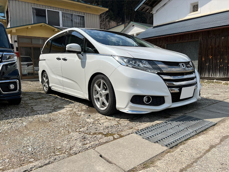 オデッセイのオデッセイRC1・シャコタン詐欺・屋根からの雪直撃に関するカスタム事例の投稿画像1枚目