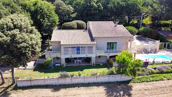 villa à La Tour-d'Aigues (84)