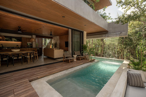 Villa with pool 5