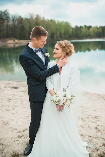 Jurufoto perkahwinan Vyacheslav Svirskiy (slavaphotomy). Foto pada 2 Mei 2017