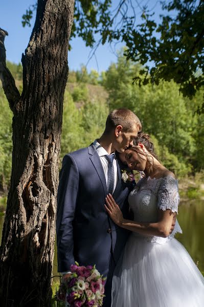 Fotógrafo de bodas Katya Grin (id417377884). Foto del 3 de noviembre 2019