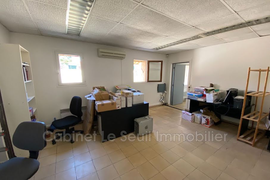 Location  locaux professionnels  50.5 m² à Apt (84400), 547 €