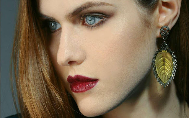 Alexandra Daddario Themes & New Tab