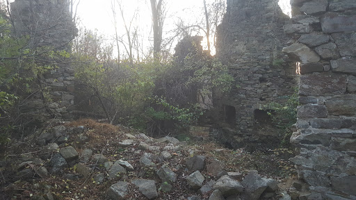 Marsh Creek Historic Farmhouse