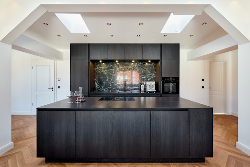 Contemporary apartment with terrace 3