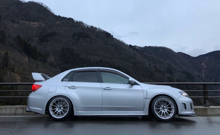インプレッサ WRX STIのGVB・enkei・nt03rr・ATRKsports・ホイール交換に関するカスタム事例の投稿画像2枚目