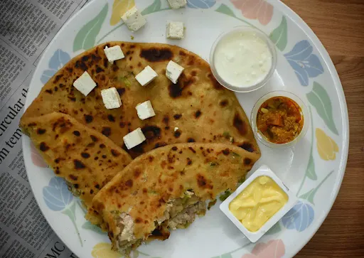 Paneer Pyaza Paratha [1+1]