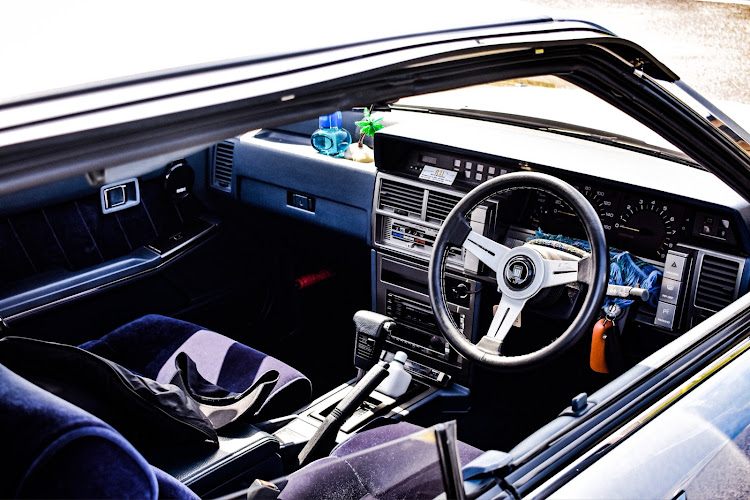 アルトワークスのz31・R31・51プリウス・ポルシェ911・鳥取に関するカスタム事例の投稿画像15枚目