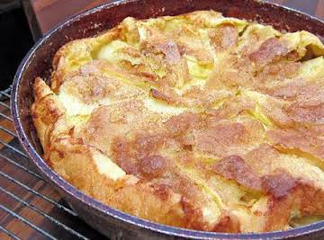 Panakuchen ~ German Apple Pancakes