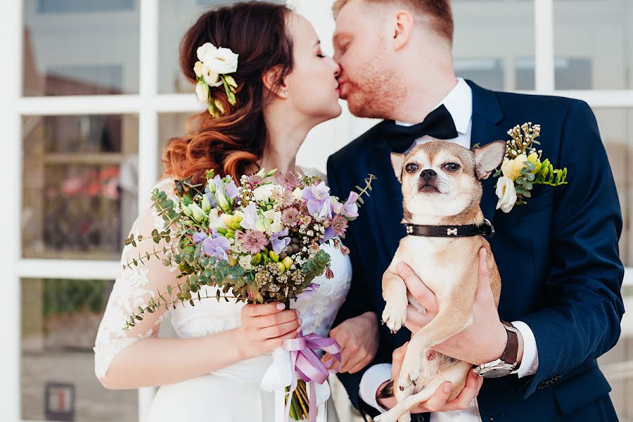 Fotógrafo de casamento Yuliya Balanenko (depechemind). Foto de 19 de maio 2019