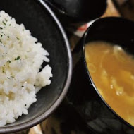 美麗島沖繩風味居酒屋