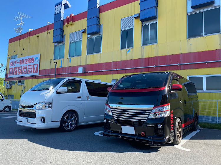 NV350キャラバンのコラボ・ハイエースに関するカスタム事例の投稿画像1枚目