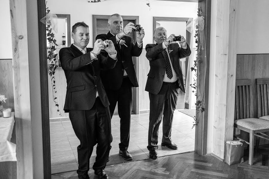 結婚式の写真家Jiří Hrbáč (jirihrbac)。2017 11月17日の写真