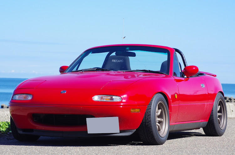 ロードスターのユーノスロードスター・ロードスター ・NA6CE・ホイール交換に関するカスタム事例の投稿画像1枚目