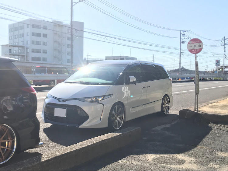 エスティマのきよf82z3さんが投稿したカスタム事例の投稿画像1枚目