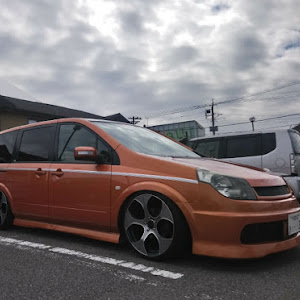 ラフェスタ B30