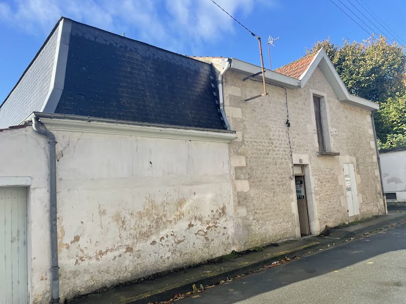 Vente maison 1 pièce 160 m² à Saint-Jean-d'Angély (17400), 140 400 €