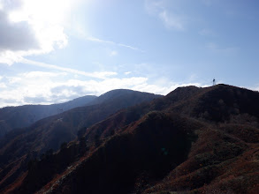 三方山・猿ヶ山を望む