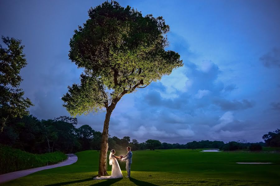 Fotógrafo de casamento Niccolo Sgorbini (niccolosgorbini). Foto de 22 de outubro 2015