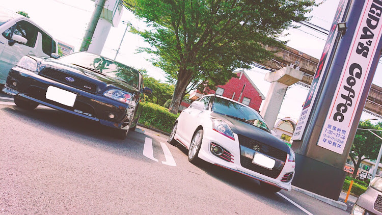 レガシィB4のレガシィB4・rx-8・スイフトスポーツ・自家塗装・夏休みの工作に関するカスタム事例の投稿画像2枚目