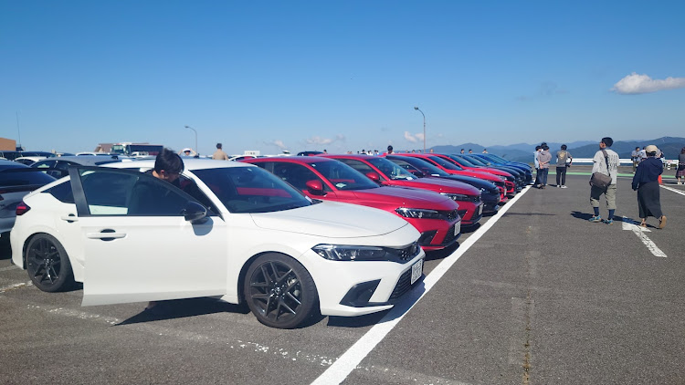 シビックの伊吹山オフ会ありがとうございました・シビックオフ会・暑い→寒いww・FL1に関するカスタム事例の投稿画像4枚目