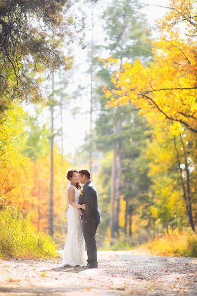 Fotografo di matrimoni Svetlana Stepanova (iellayn). Foto del 9 dicembre 2015