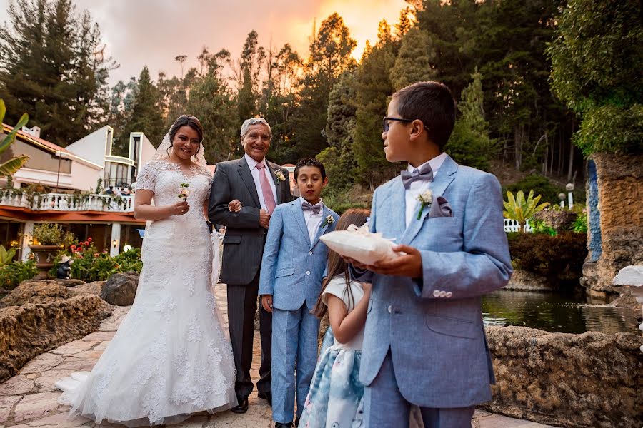 Fotógrafo de casamento Jairo Toro (jairotorofoto). Foto de 9 de março 2019