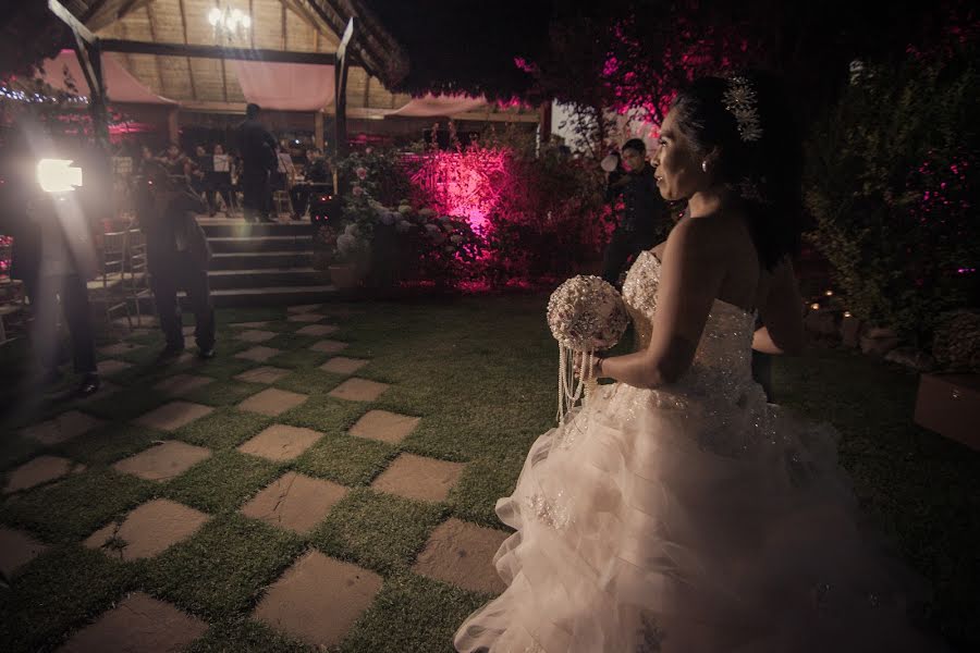 Wedding photographer Franco Izursa (fizursa). Photo of 12 September 2019