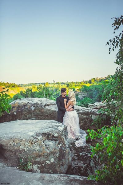 Fotógrafo de bodas Tatyana Khristovskaya (28foto). Foto del 20 de marzo 2017