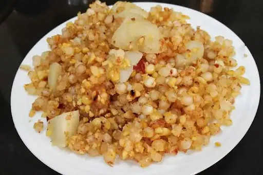 Sabudana Khichdi Made With Fried Aloo