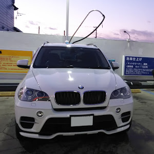 X5 E70