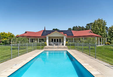 House with pool and garden 5