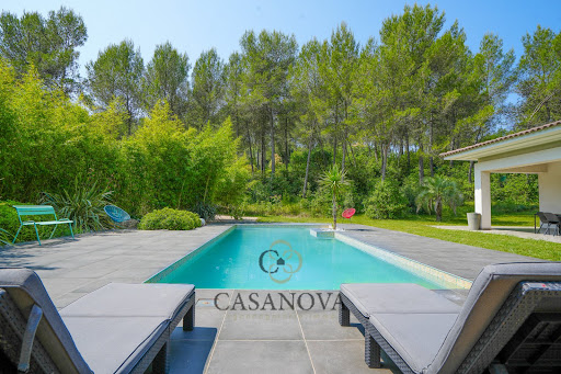 House with pool and terrace 2