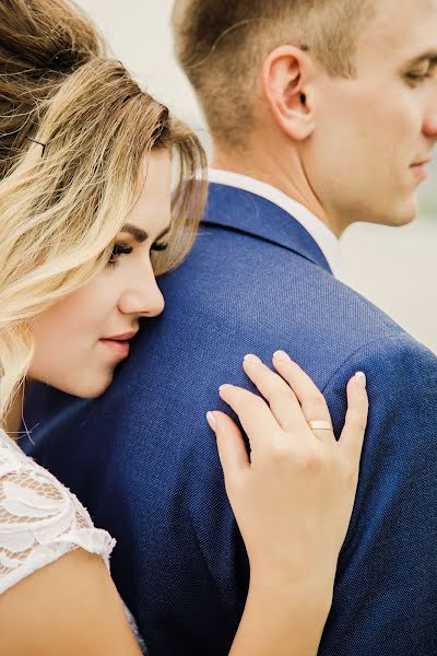 Fotógrafo de casamento Olga Kilina (isabelleeugeneee). Foto de 1 de agosto 2018