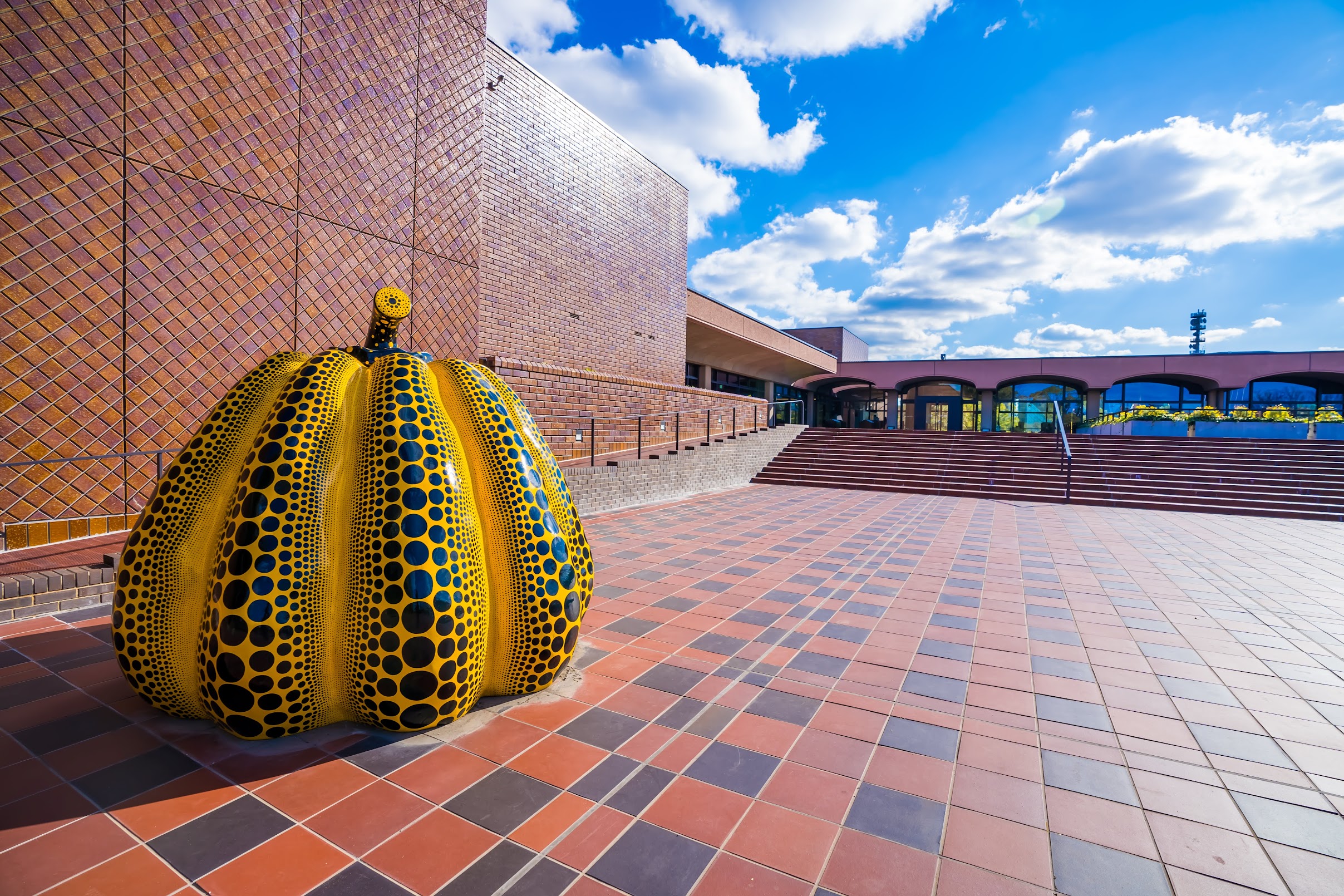 Fukuoka Art Museum Pumpkin Yayoi Kusama