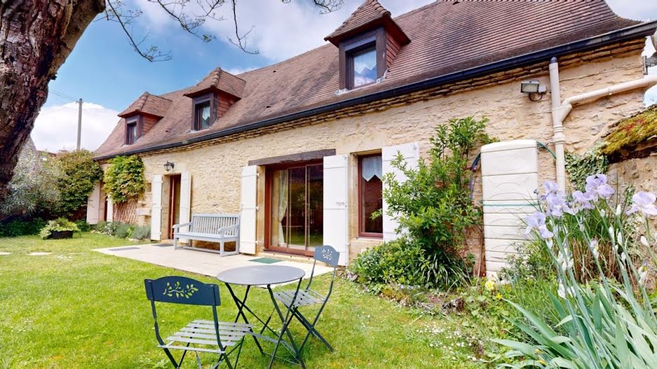 Vente maison 4 pièces 115 m² à Sarlat-la-caneda (24200), 278 250 €