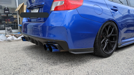 WRX STIのスバル・マフラー・REMARKマフラー・売ります・爆音 WRX STIのスバル・マフラー・REMARKマフラー・売ります・爆音