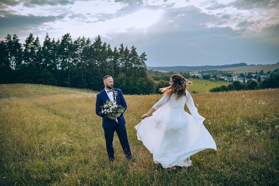 Fotografo di matrimoni Barbora Chmelařová (fotobarbora). Foto del 24 luglio 2022