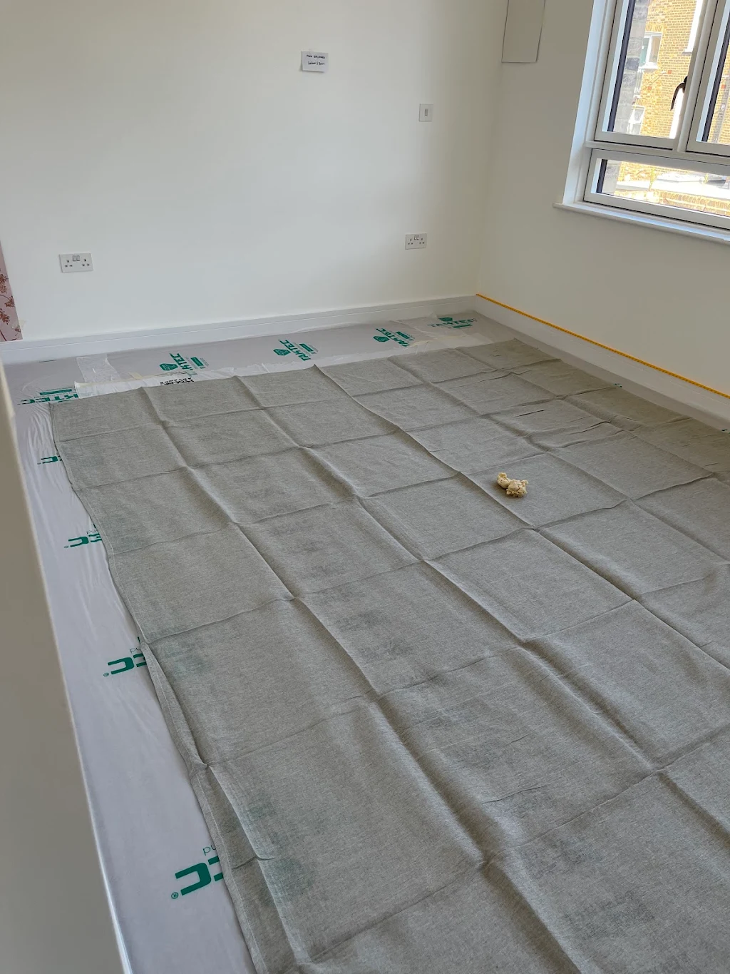 Album cover: 4 bedrooms house full decorated in 10 working days 