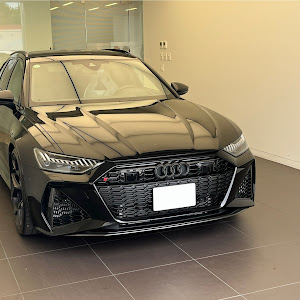 RS6 アバント C8