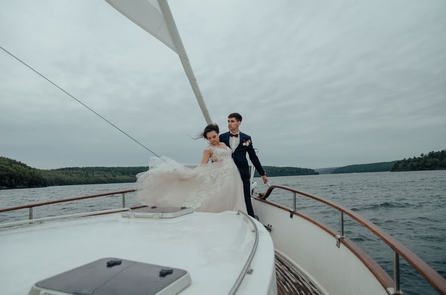 Fotógrafo de casamento Ekaterina Ryapolova (katena84). Foto de 29 de setembro 2019