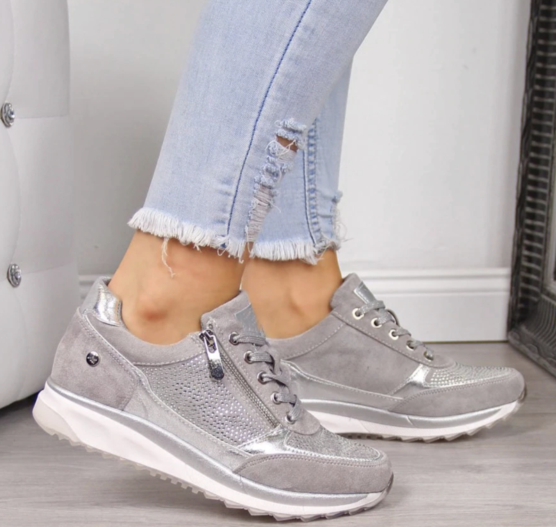 Chaussures de course sport avec strass couleur pure. Confort et brillance pour vos runs. Courez avec style et profitez de chaque instant.