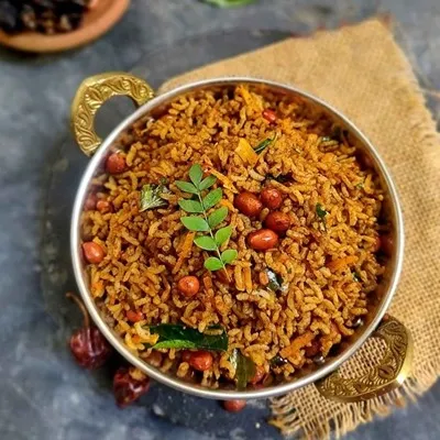 Puliyogare Rice