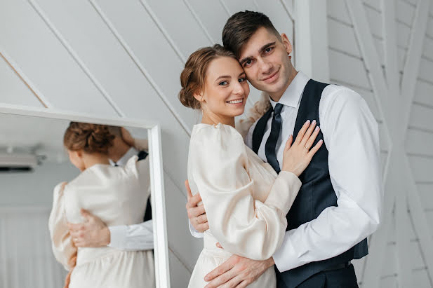 Fotógrafo de casamento Tatyana Lazareva (lazarevaphoto). Foto de 1 de abril 2022